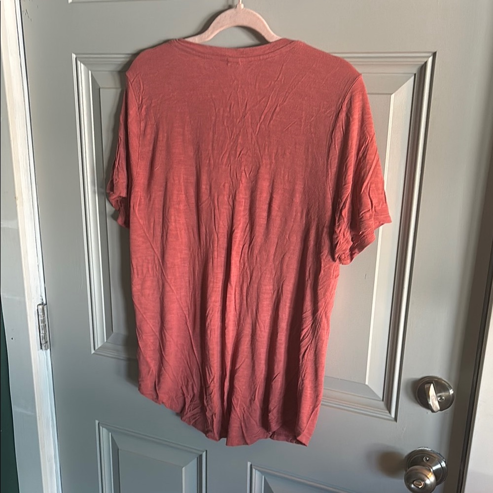 Relaxed Short Sleeve V-Neck T-Shirt - Picture 3 of 3